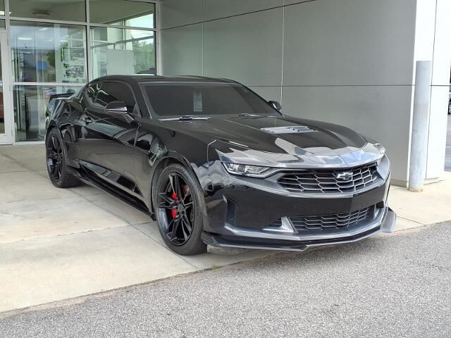 2021 Chevrolet Camaro LT1 — photo 1 of 13