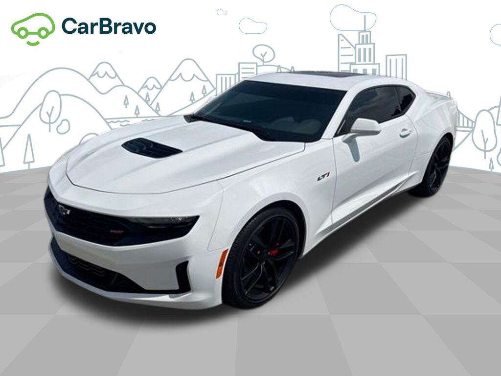 2023 Chevrolet Camaro LT1 — photo 1 of 6