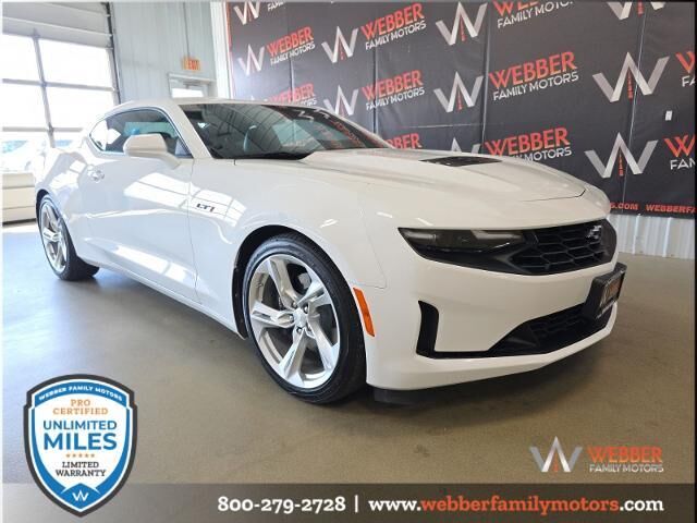 2022 Chevrolet Camaro LT1 — photo 1 of 13