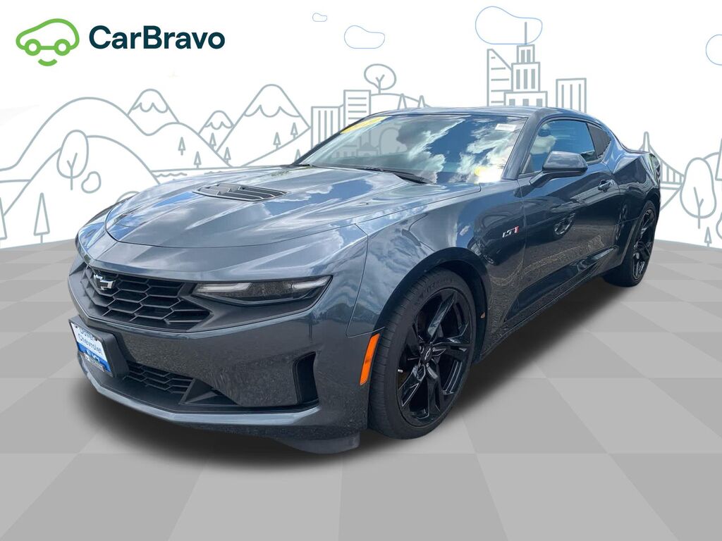 2020 Chevrolet Camaro LT1 — photo 1 of 4