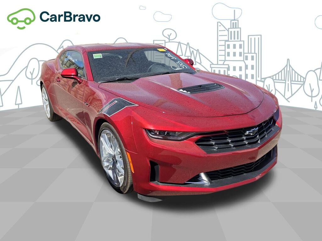 2021 Chevrolet Camaro LT1 — photo 1 of 6