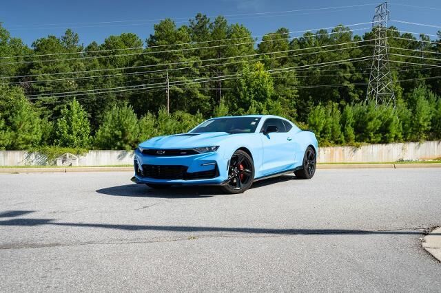 2022 Chevrolet Camaro SS — photo 1 of 26