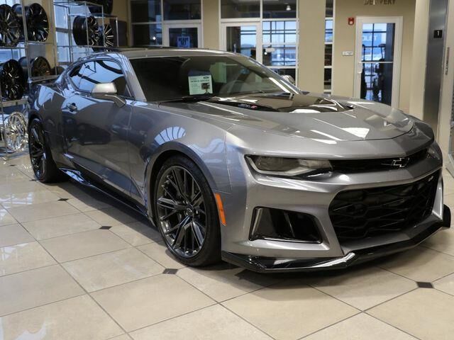 2021 Chevrolet Camaro ZL1 — photo 1 of 13