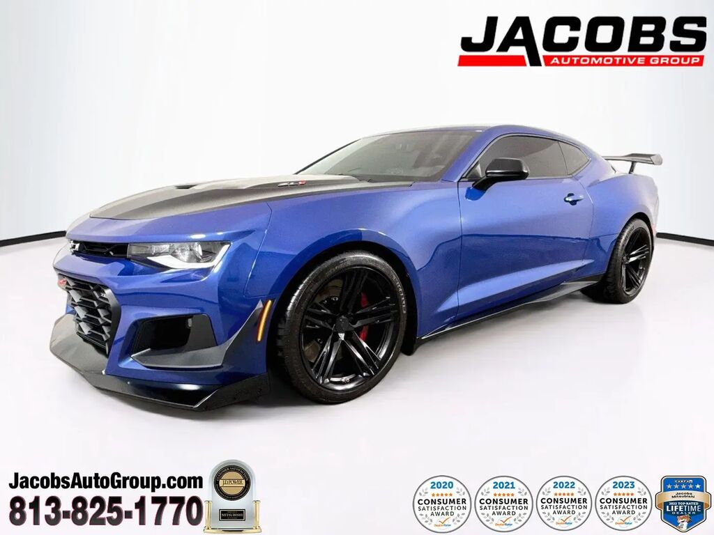 2022 Chevrolet Camaro ZL1 — photo 1 of 1
