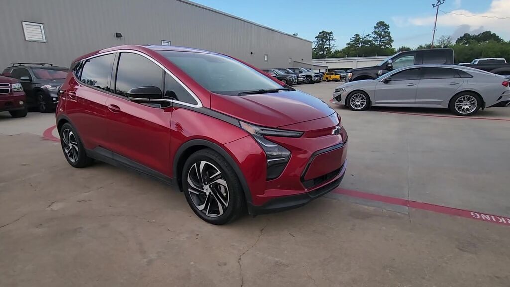 2023 Chevrolet Bolt EV 2LT — photo 1 of 7