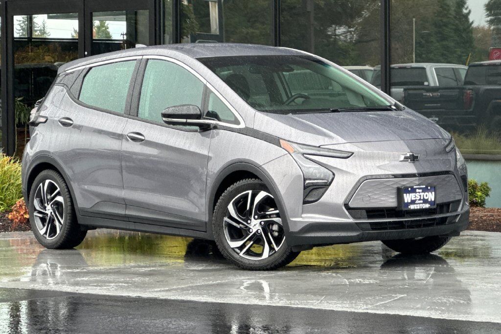 2023 Chevrolet Bolt EV 2LT — photo 1 of 13
