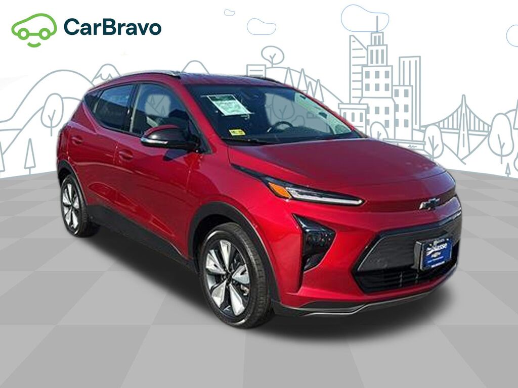 2023 Chevrolet Bolt EUV LT — photo 1 of 6