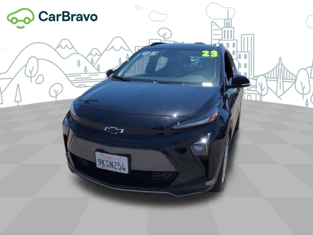 2023 Chevrolet Bolt EUV LT — photo 1 of 6