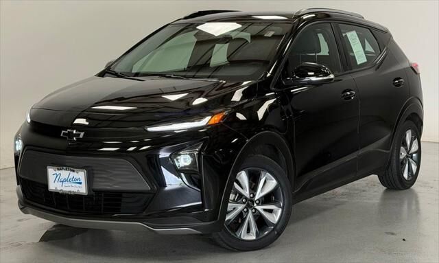 2022 Chevrolet Bolt EUV LT — photo 1 of 11