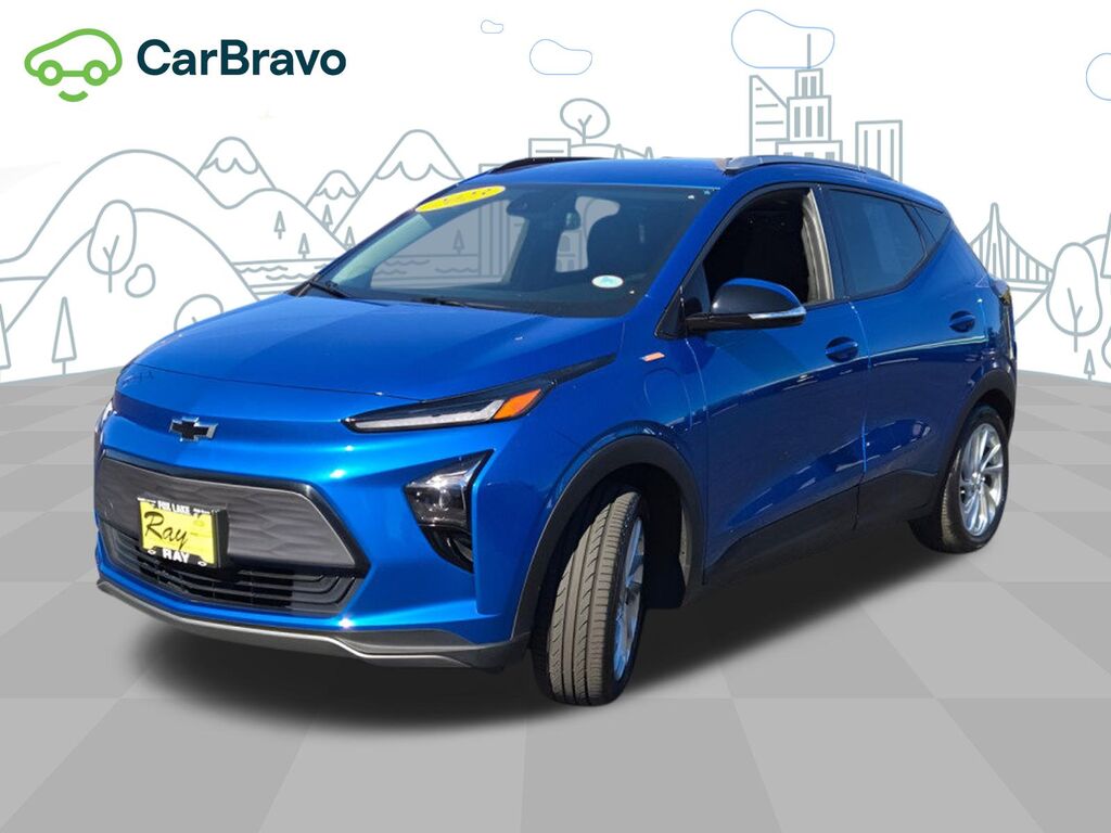 2023 Chevrolet Bolt EUV LT — photo 1 of 7