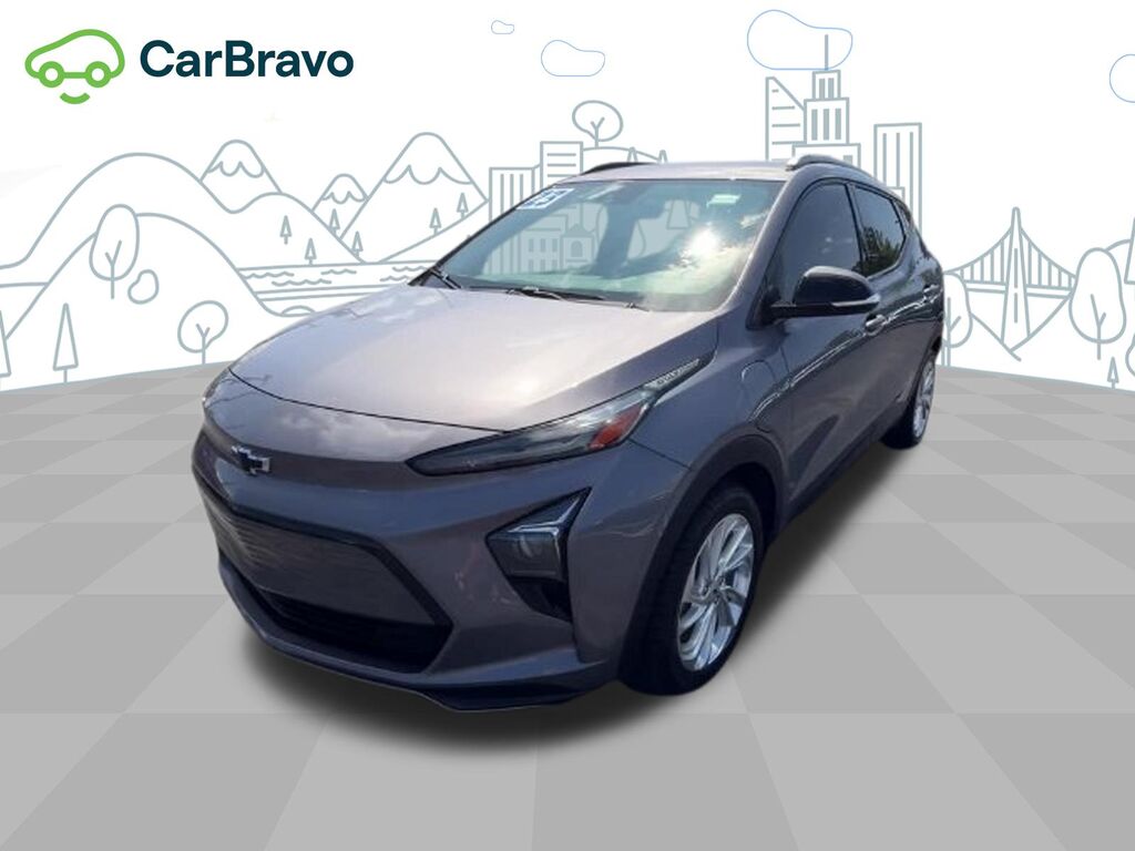 2023 Chevrolet Bolt EUV LT — photo 1 of 7