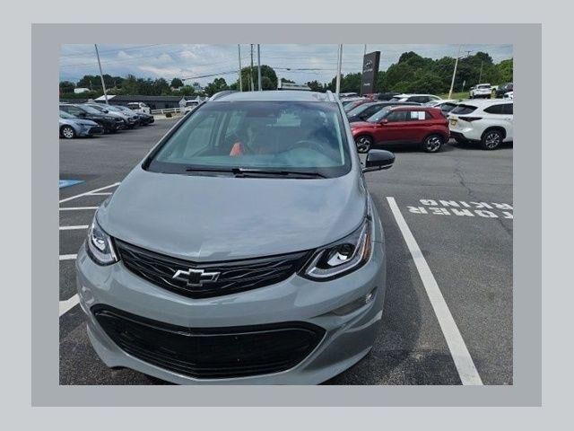 2020 Chevrolet Bolt EV Premier — photo 1 of 52