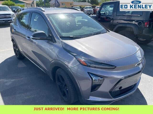 2023 Chevrolet Bolt EUV Premier — photo 1 of 26
