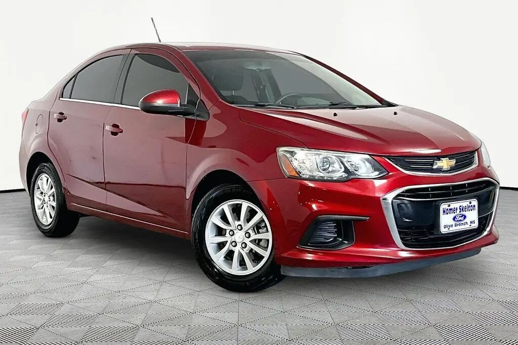 2019 Chevrolet Sonic LT Auto — photo 1 of 13