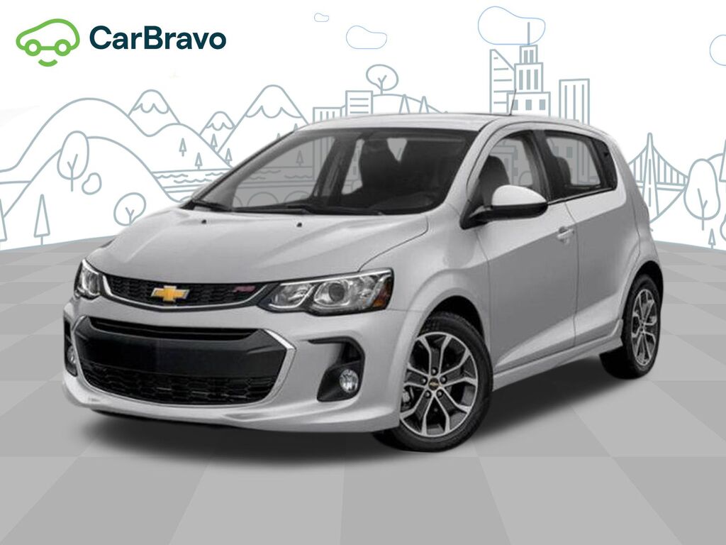 2020 Chevrolet Sonic LT — photo 1 of 7