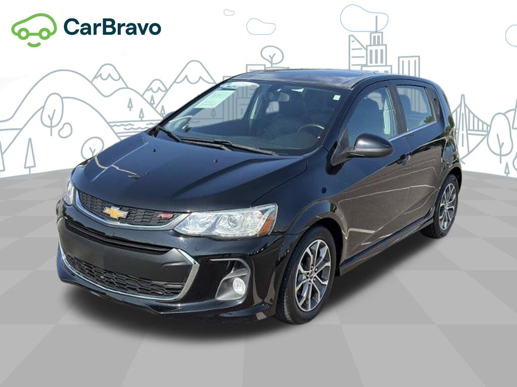 2017 Chevrolet Sonic LT — photo 1 of 6