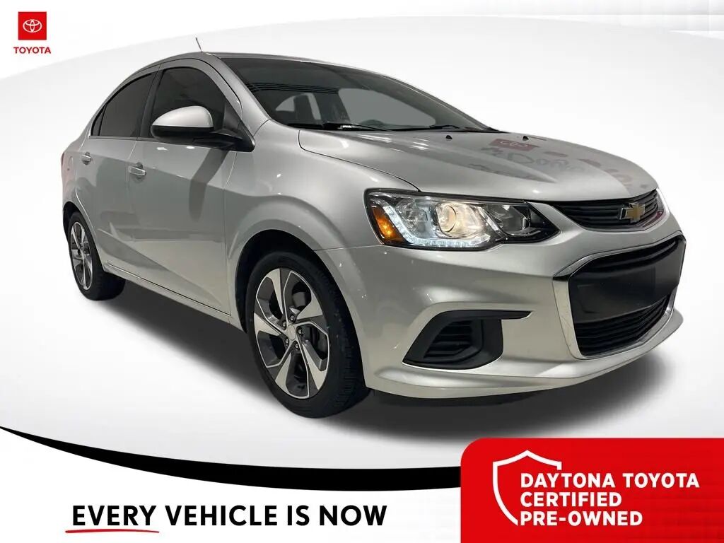 2020 Chevrolet Sonic Premier — photo 1 of 10