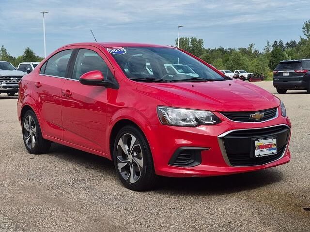 2018 Chevrolet Sonic Premier Auto — photo 1 of 10