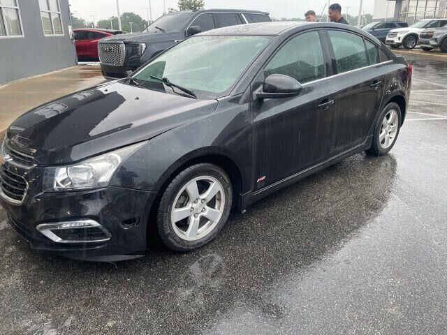 2016 Chevrolet Cruze Limited 1LT Auto — photo 1 of 26