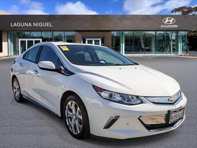 2018 Chevrolet Volt Premier — photo 1 of 36