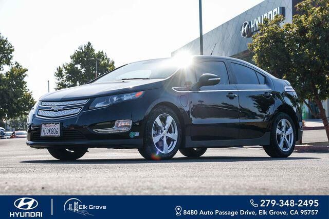 2014 Chevrolet Volt Base — photo 1 of 14