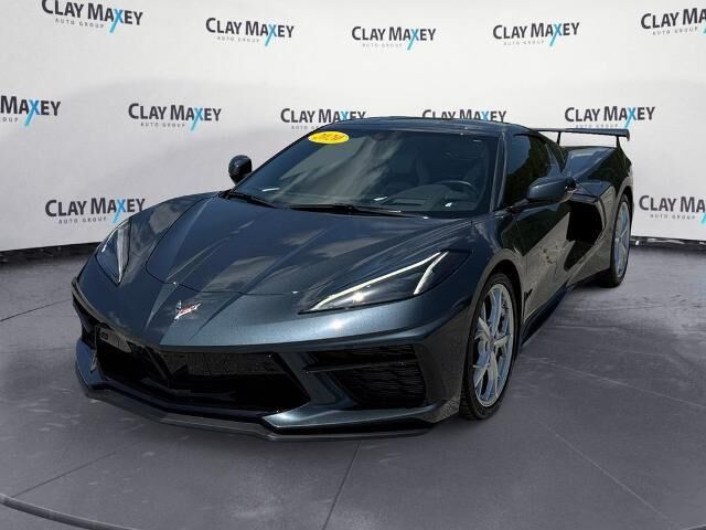 2020 Chevrolet Corvette Stingray — photo 1 of 13