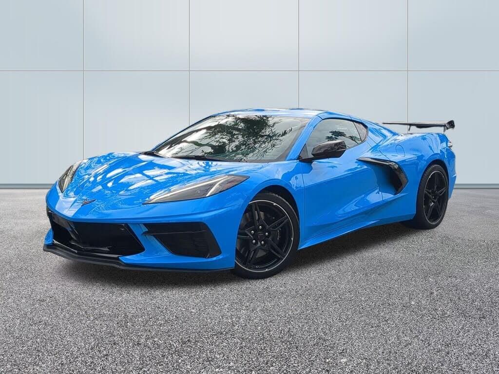2020 Chevrolet Corvette Stingray — photo 1 of 1
