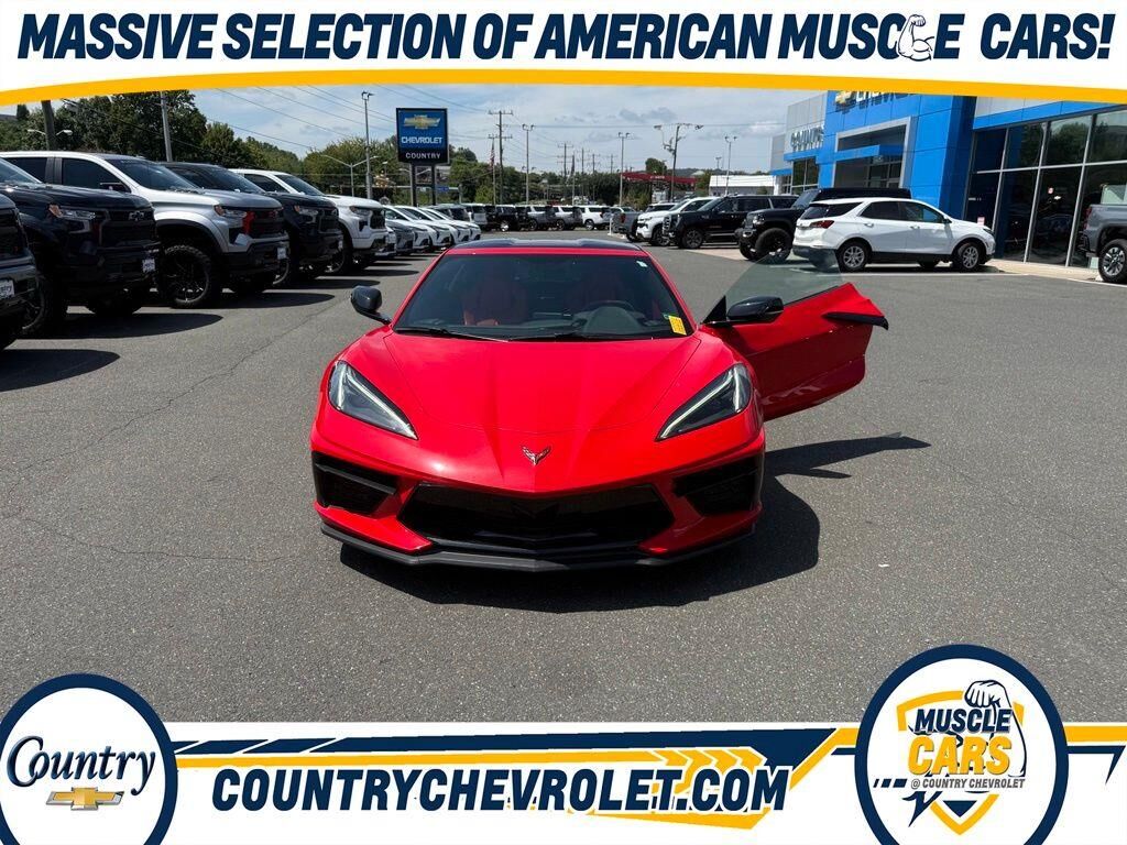2023 Chevrolet Corvette Stingray — photo 1 of 22
