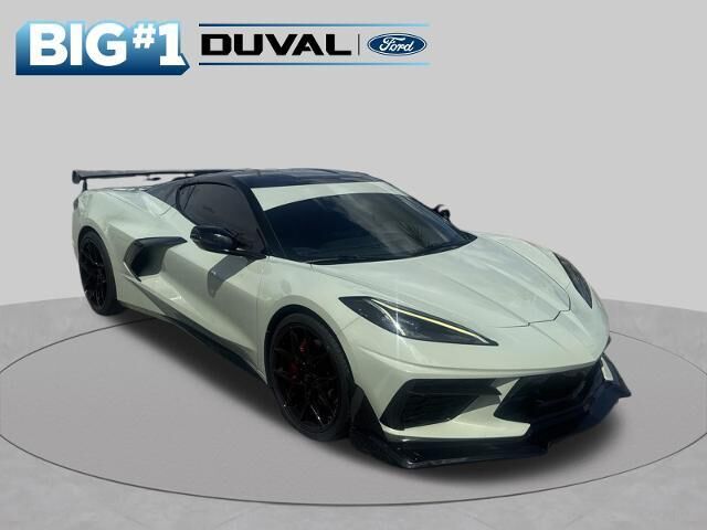 2022 Chevrolet Corvette Stingray — photo 1 of 39