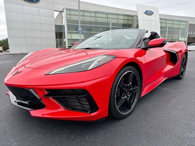 2024 Chevrolet Corvette Stingray — photo 1 of 13