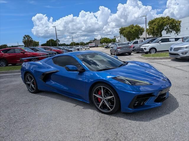 2022 Chevrolet Corvette Stingray — photo 1 of 13
