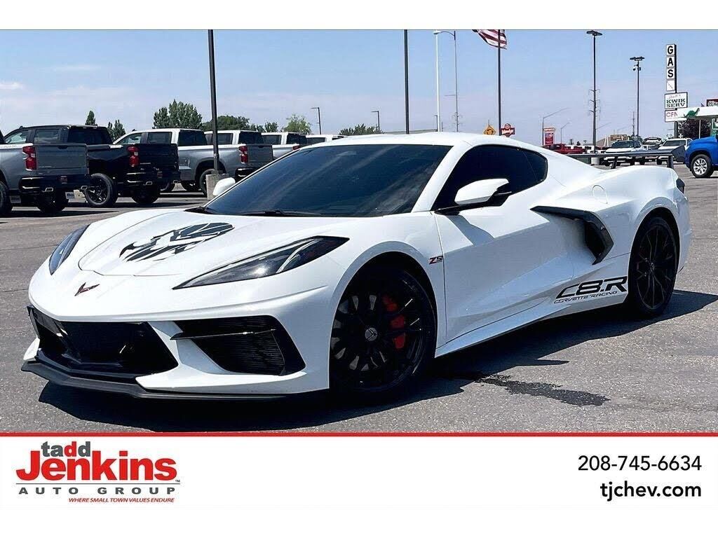 2024 Chevrolet Corvette Stingray — photo 1 of 6