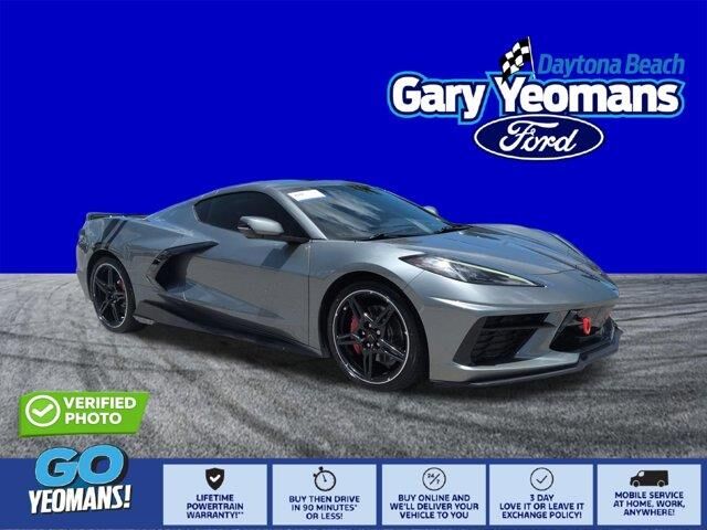 2022 Chevrolet Corvette Stingray — photo 1 of 24