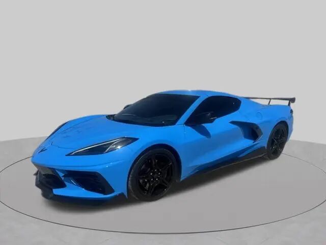 2021 Chevrolet Corvette Stingray — photo 1 of 36