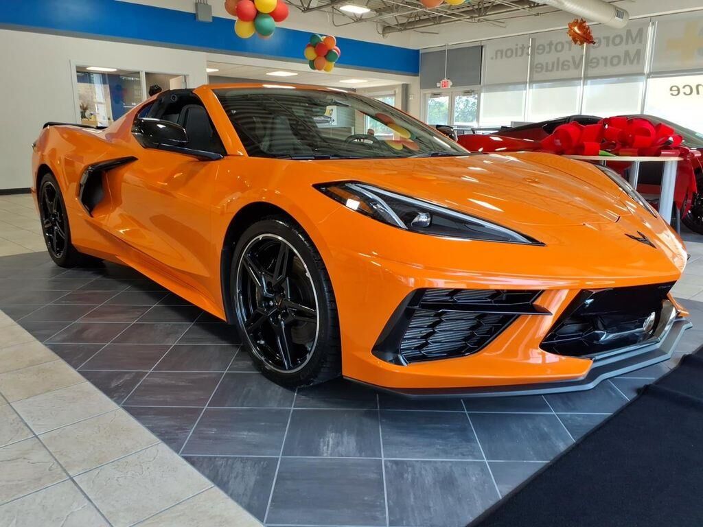 2024 Chevrolet Corvette Stingray — photo 1 of 13