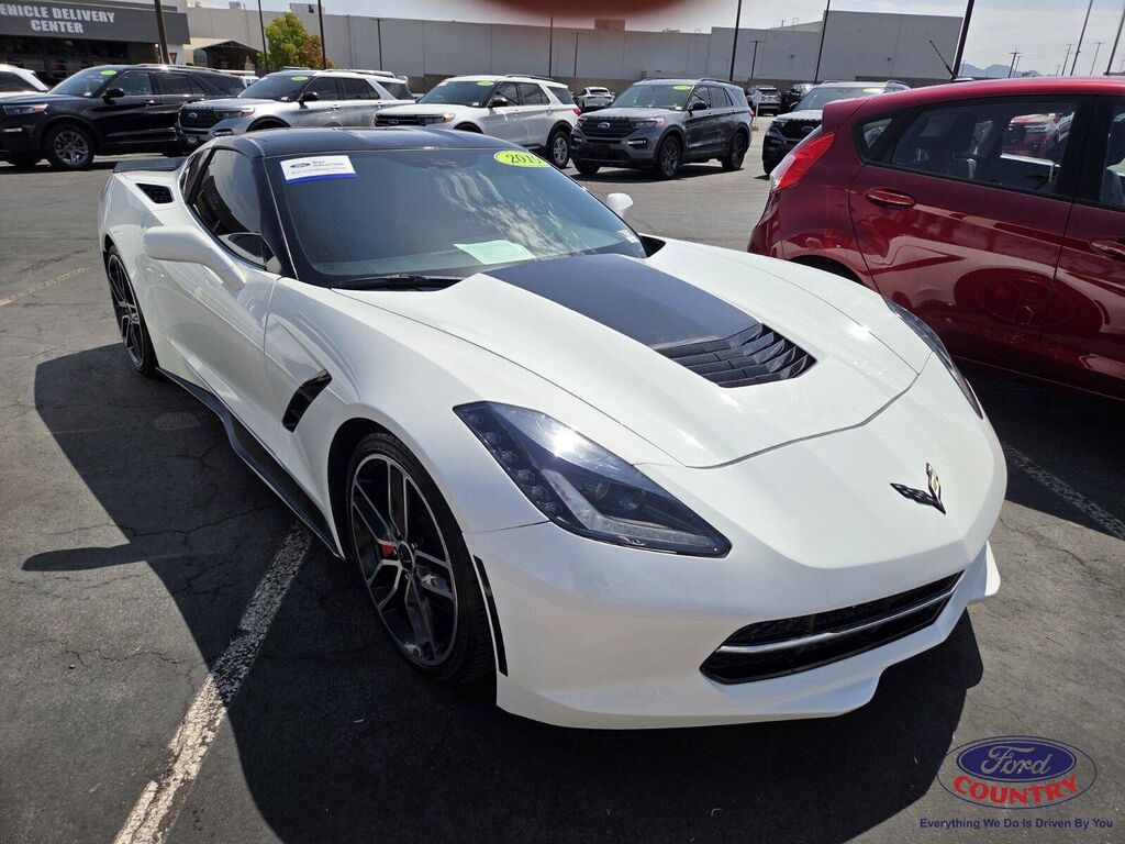 2019 Chevrolet Corvette Stingray — photo 1 of 2