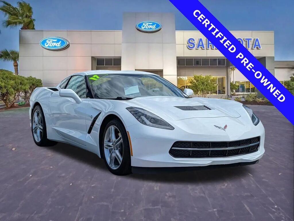 2017 Chevrolet Corvette Stingray — photo 1 of 13