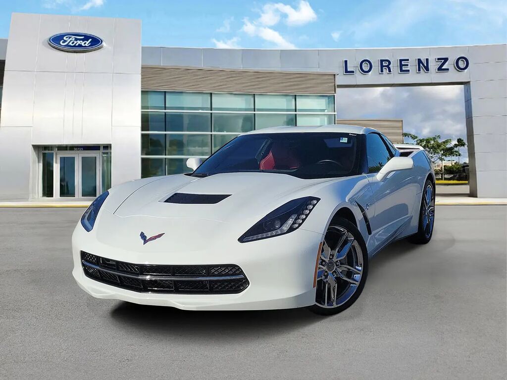 2019 Chevrolet Corvette Stingray — photo 1 of 13