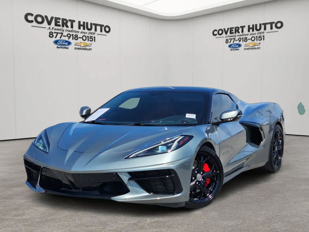 2022 Chevrolet Corvette Stingray — photo 1 of 13