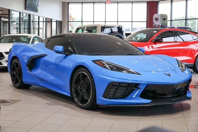 2024 Chevrolet Corvette Stingray — photo 1 of 13