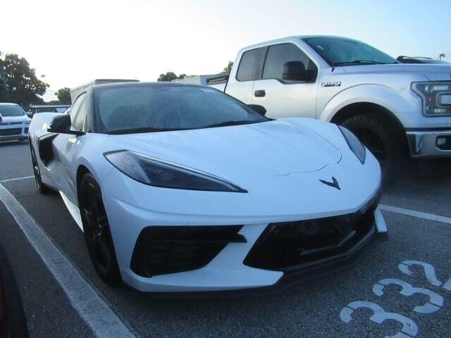 2024 Chevrolet Corvette Stingray — photo 1 of 4