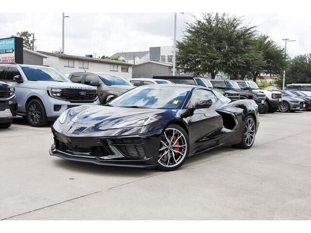 2026 Chevrolet Corvette Stingray — photo 1 of 7