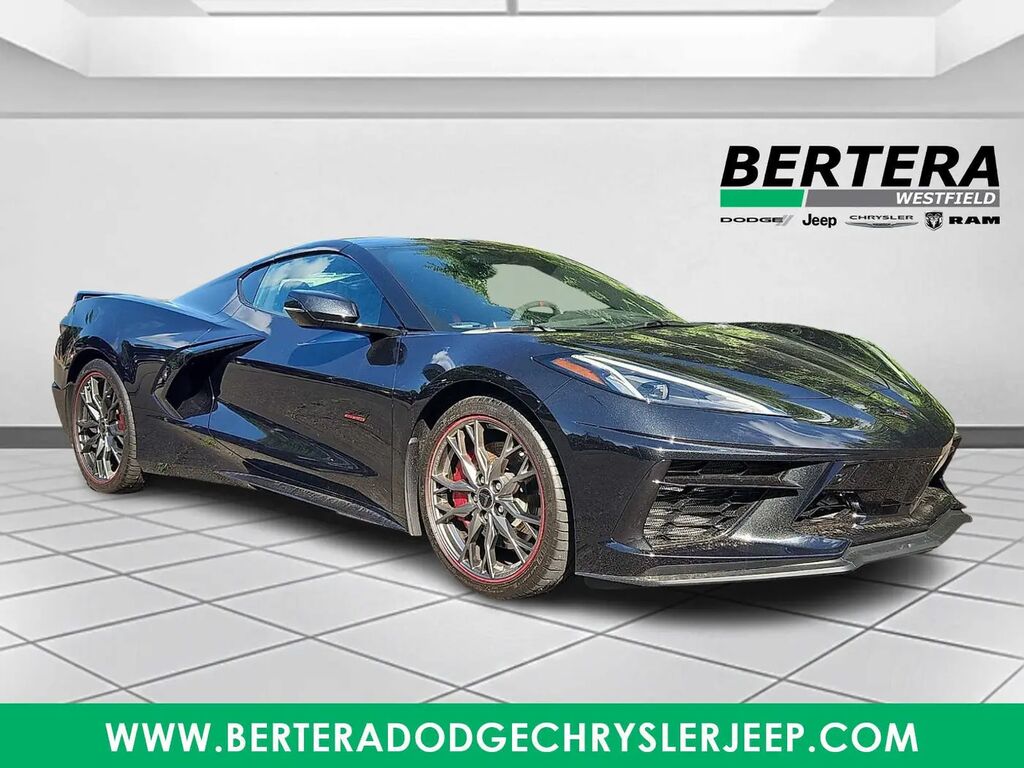 2023 Chevrolet Corvette Stingray — photo 1 of 20