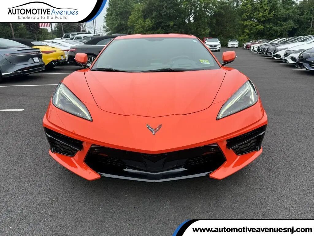 2021 Chevrolet Corvette Stingray — photo 1 of 25