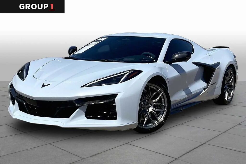 2024 Chevrolet Corvette Z06 — photo 1 of 12