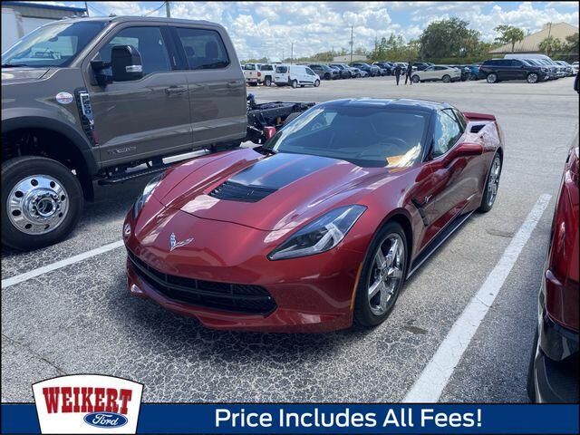 2014 Chevrolet Corvette Stingray — photo 1 of 10
