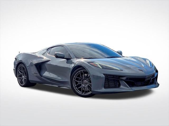 2025 Chevrolet Corvette Z06 — photo 1 of 13