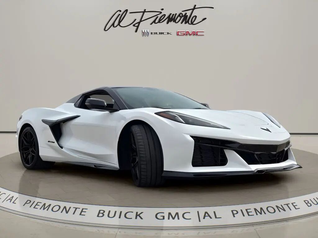 2023 Chevrolet Corvette Z06 — photo 1 of 26