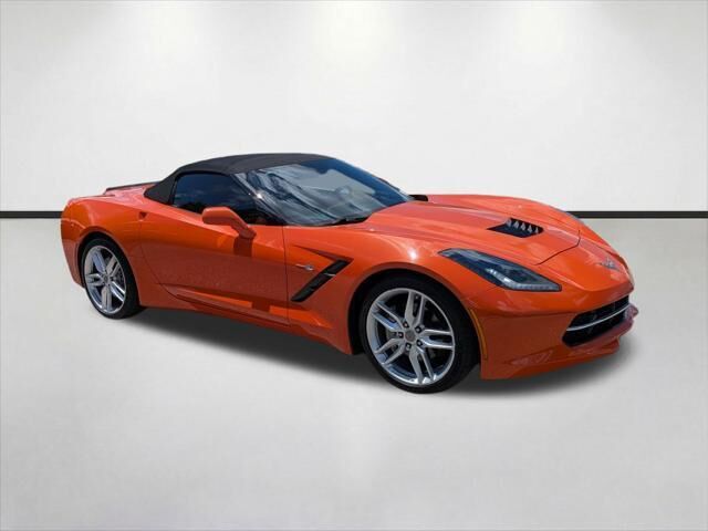 2019 Chevrolet Corvette Stingray — photo 1 of 13