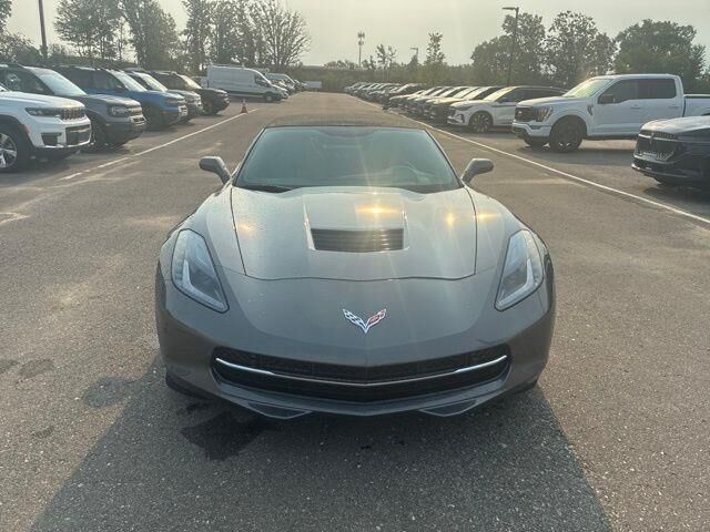 2016 Chevrolet Corvette Stingray — photo 1 of 2